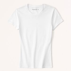 NWT Abercrombie Essential Tuckable Baby Tee